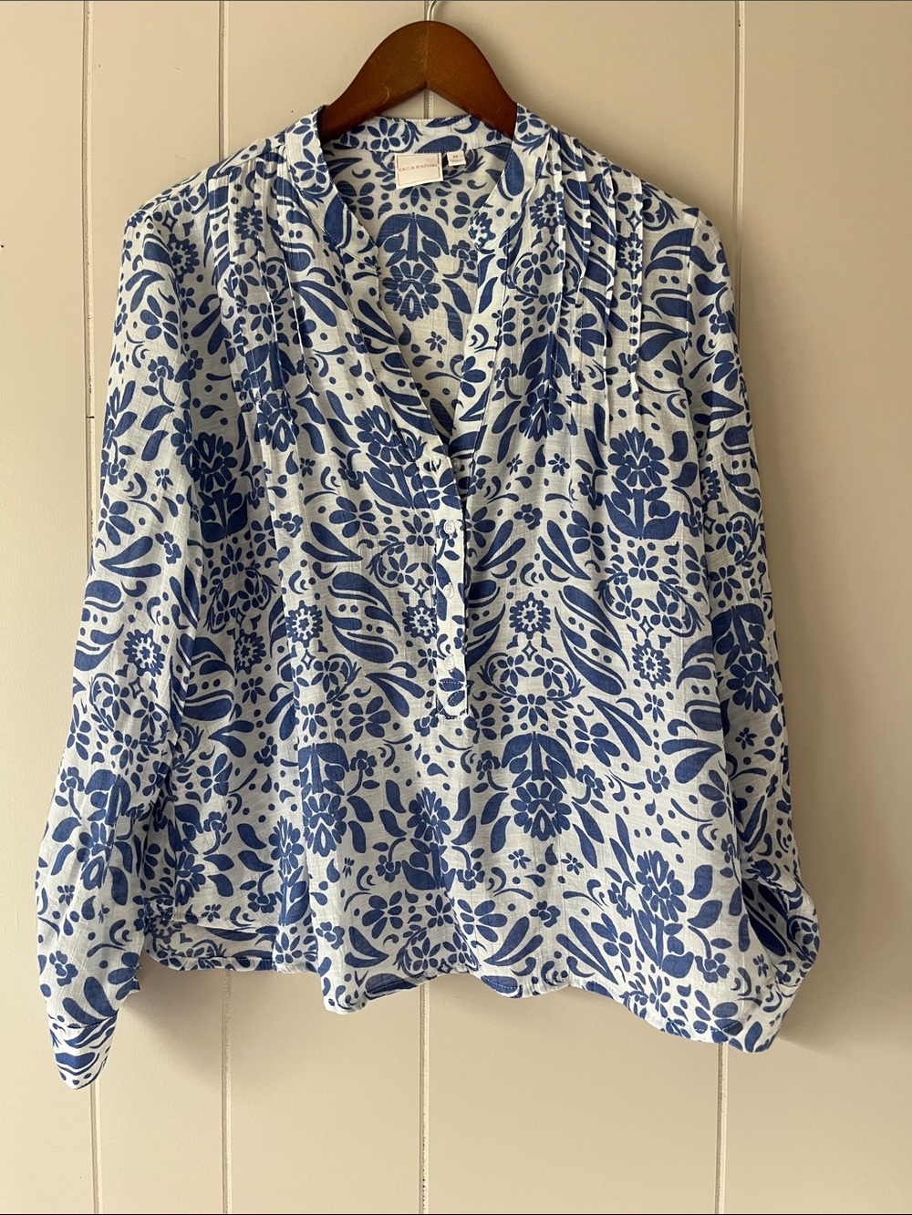 Women's Blue & White Floral Button-Front Top